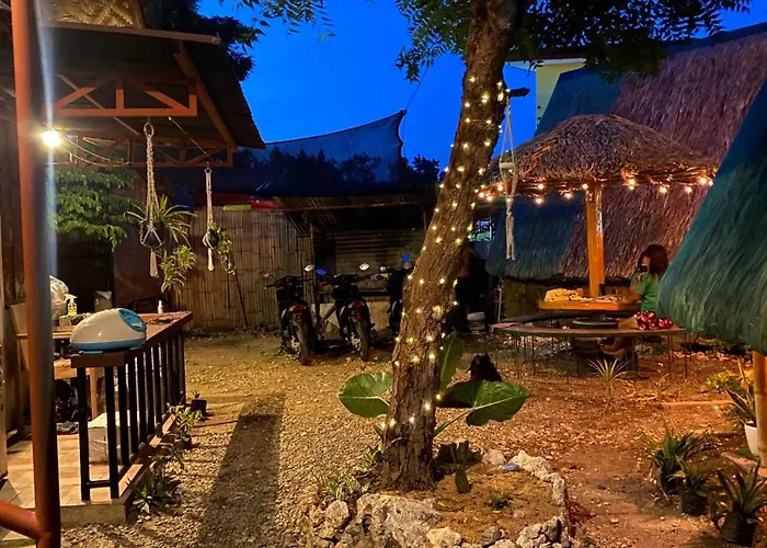 Panagsama Topbudz Hostel Moalboal
